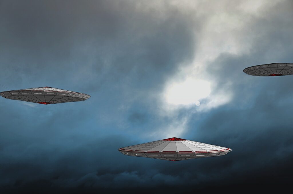 tombud-ufo-1476946_1920